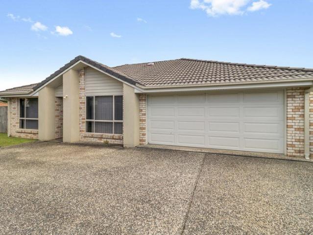 Duplex for sale in Gleneagle, Queensland