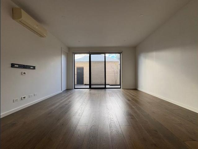 Townhouse for rent in Camerons Creek, Victoria