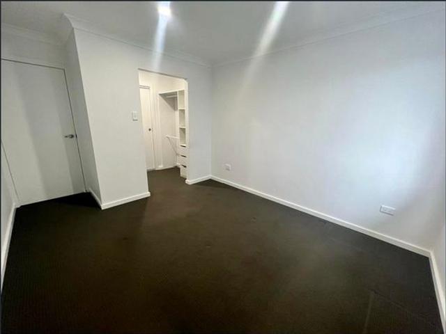 Townhouse for rent in Sydney, New South Wales