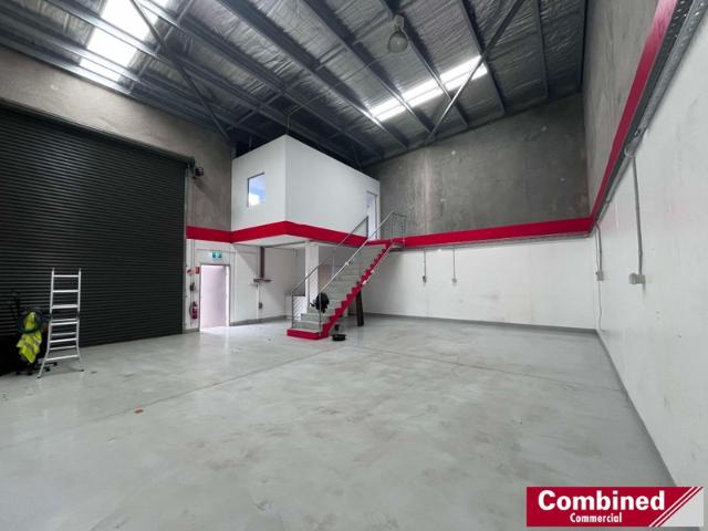 Warehouse for rent in Blairmount, Sydney
