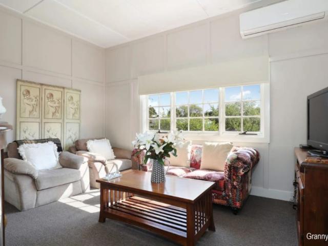 Granny Flat for rent in Blackheath, New South Wales
