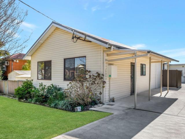 House for rent in Smithfield