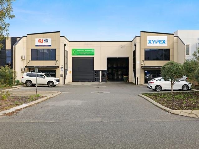 Warehouse for rent in Bibra Lake, Western Australia