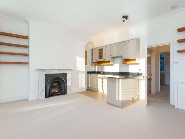 Apartment for rent in Broadwater Down, Sandown Park
