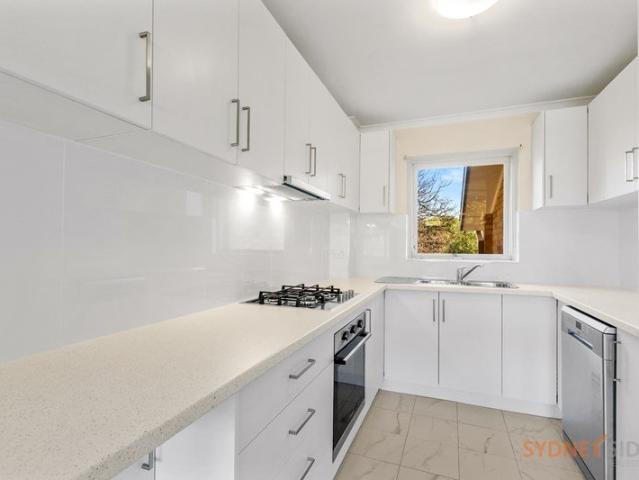 Apartment for rent in Lower North Shore, Sydney