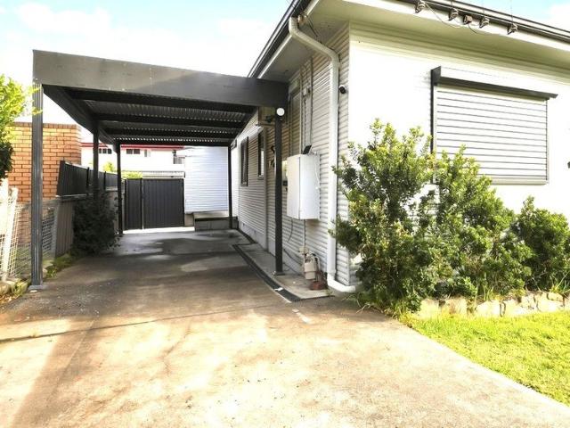 House for rent in Seven Hills, Sydney