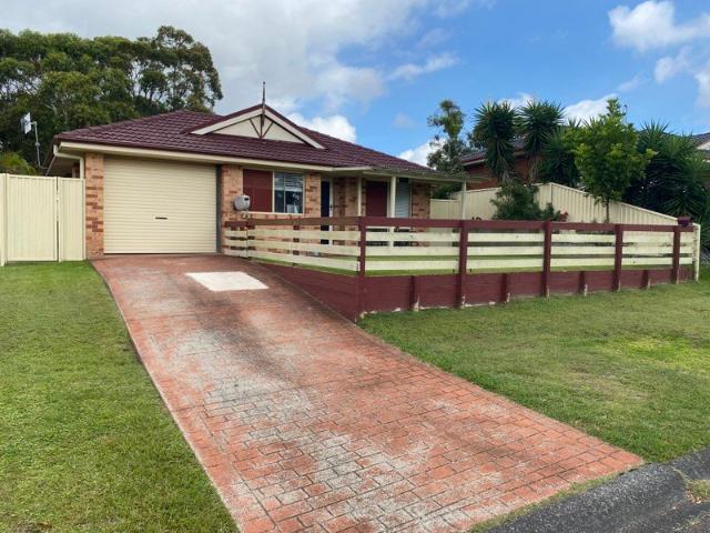 House for rent in Blue Haven, Central Coast Council