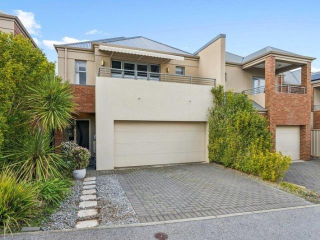 Townhouse for rent in Horseshoe Creek, South Australia