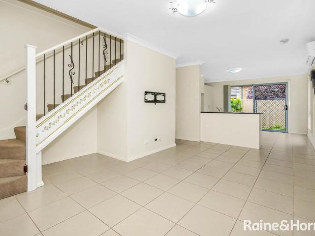 Townhouse for rent in Sydney, New South Wales