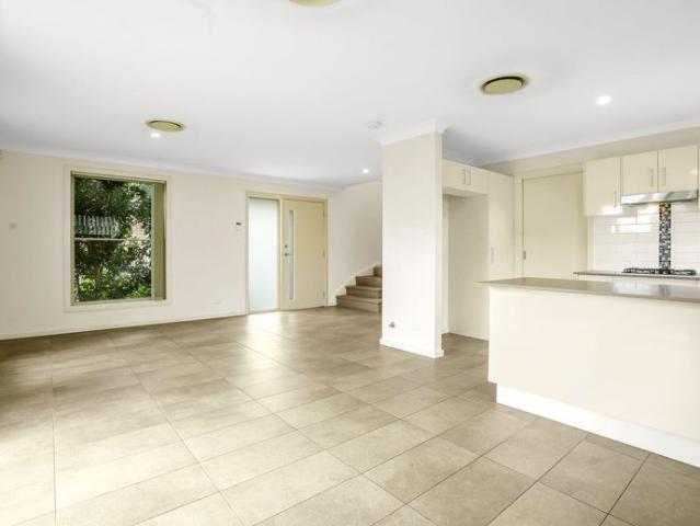 Townhouse for rent in Sydney, New South Wales