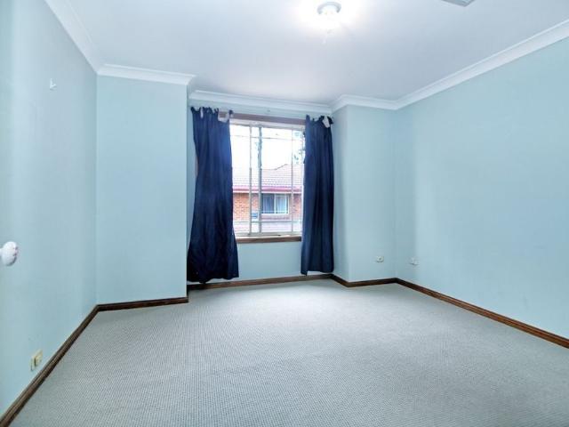 Townhouse for rent in Sydney, New South Wales