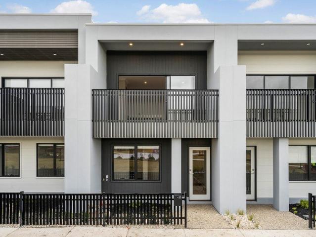Townhouse for rent in Kinbrook, Melbourne