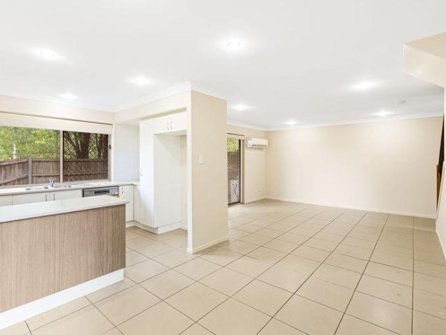 Townhouse for rent in Toombul, Queensland