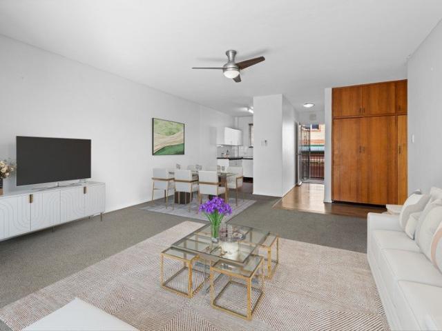 Apartment for rent in Greenslopes, Greater Brisbane