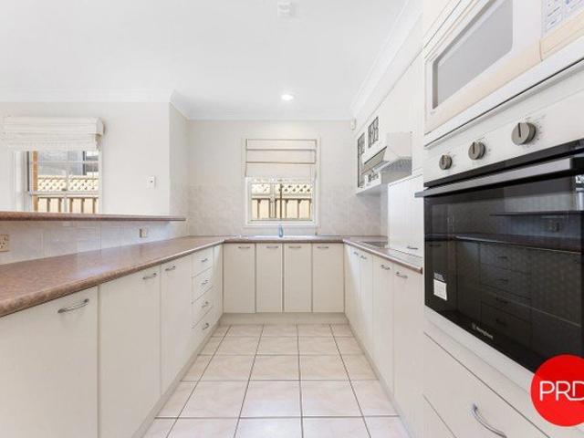 Duplex for rent in Sydney, New South Wales