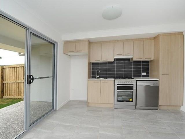 Townhouse for rent in Kings Creek, Queensland