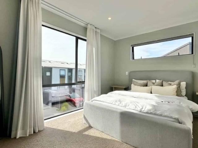 Townhouse for rent in Paremoremo