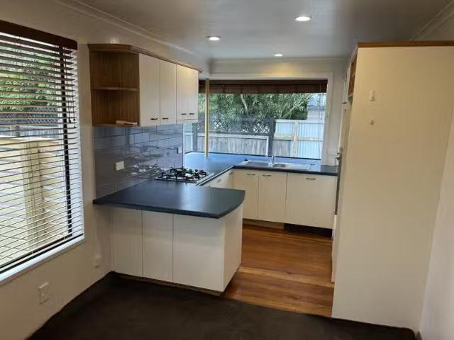 House for rent in Chaslands, Canterbury