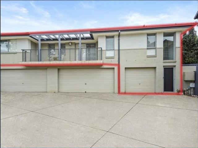 Townhouse for rent in Sydney, New South Wales