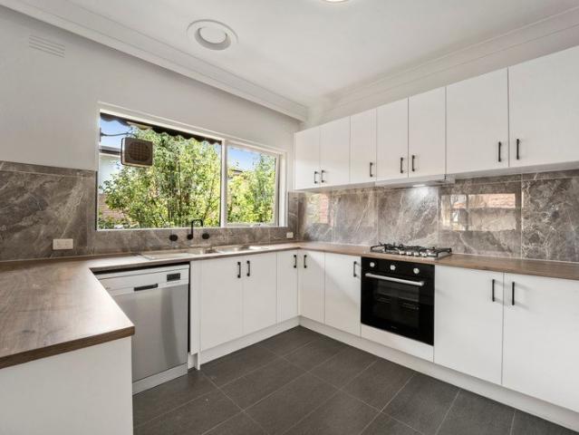 Apartment for rent in St Kilda East, Melbourne