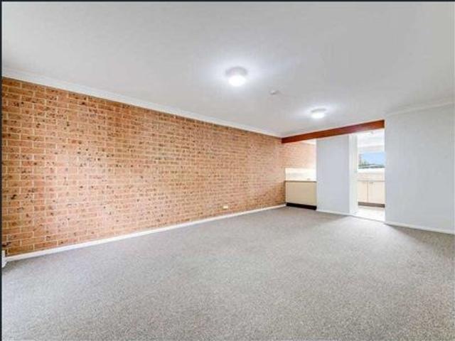 Townhouse for rent in Sydney, New South Wales