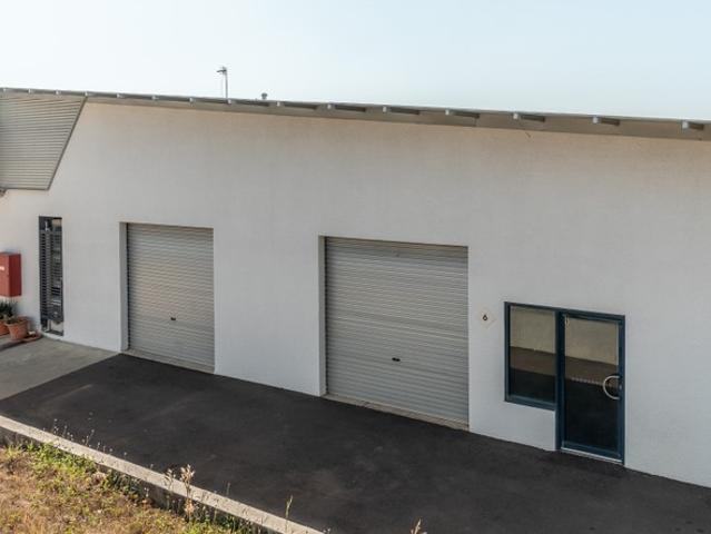 Warehouse for sale in Woolner