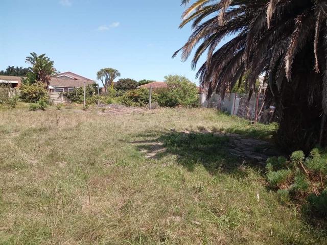 Land for sale in Cape St Francis, Eastern Cape