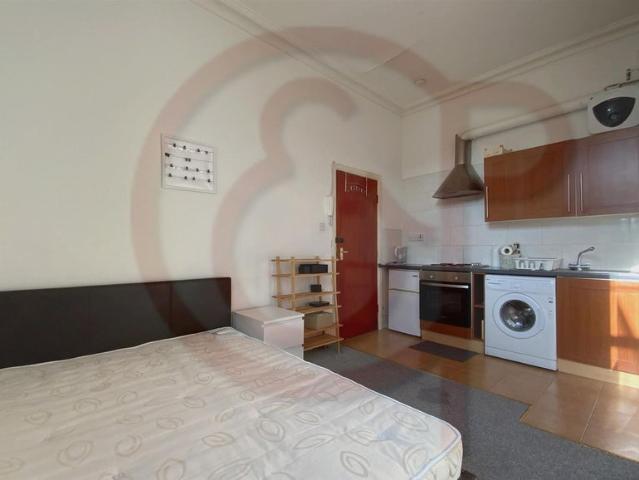 Studio for rent in Brook Green, Greater London