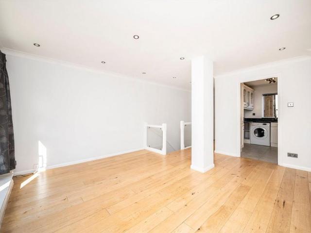 House for rent in St. George in the East, Wapping