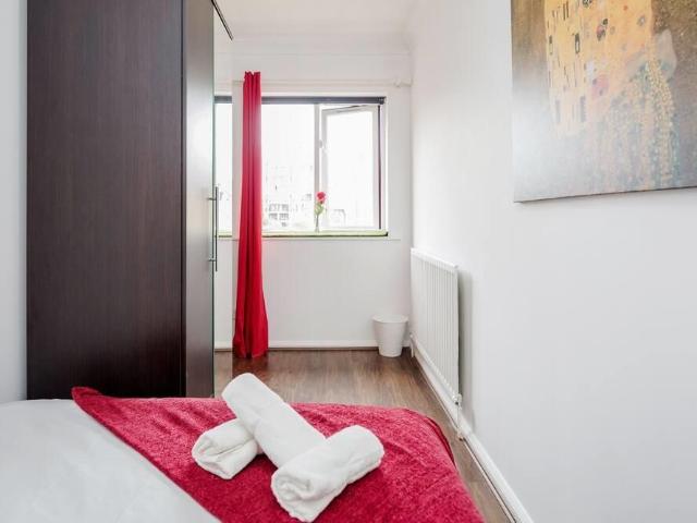 Room for rent in St. George in the East, Wapping