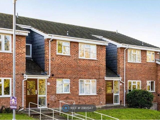 Apartment for rent in Trench Wood, Bourne Vale