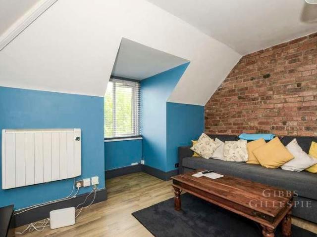 Apartment for rent in Greenhill, Greater London