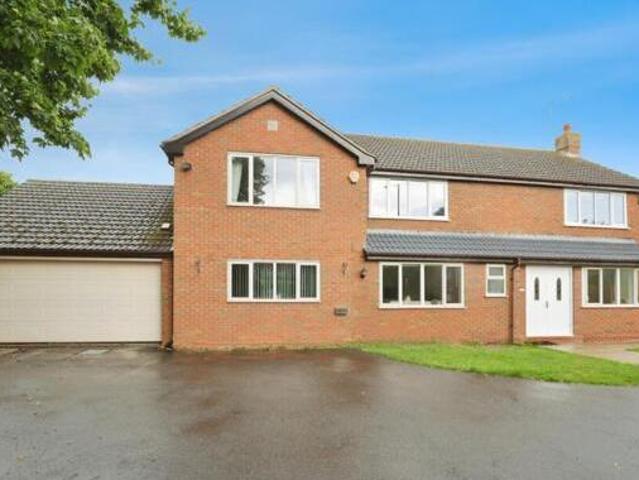 House for sale in Warwick, Warwickshire