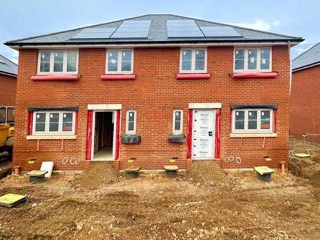 House for sale in Gun Hill Park, Aldershot