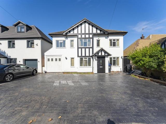 House for rent in Iver, Richings Park