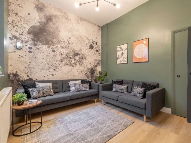 Room for rent in Balmoral, Belfast