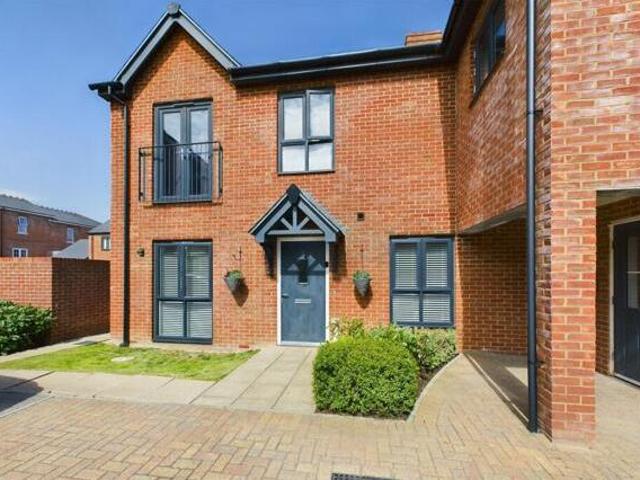 House for sale in Gun Hill Park, Aldershot