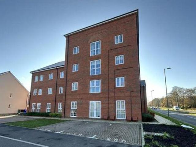 House for sale in Aldershot, Hampshire