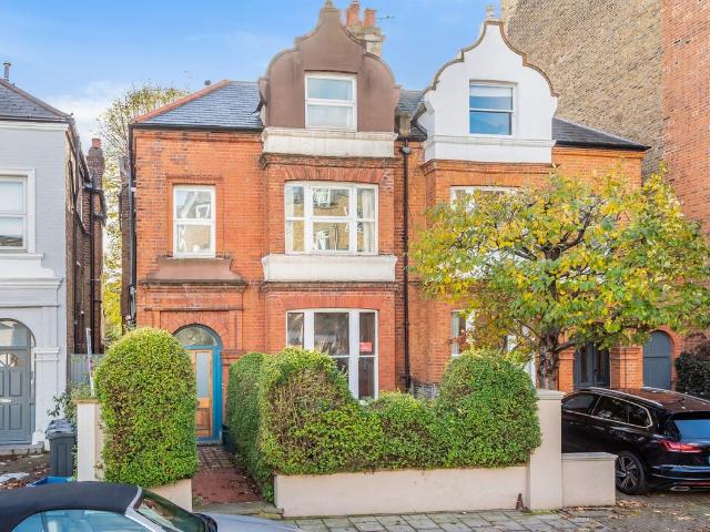 Apartment for rent in London Borough of Hounslow, Strand