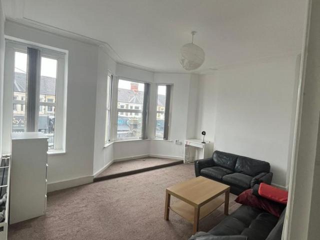 Apartment for rent in Plasnewydd, Falcon Lodge