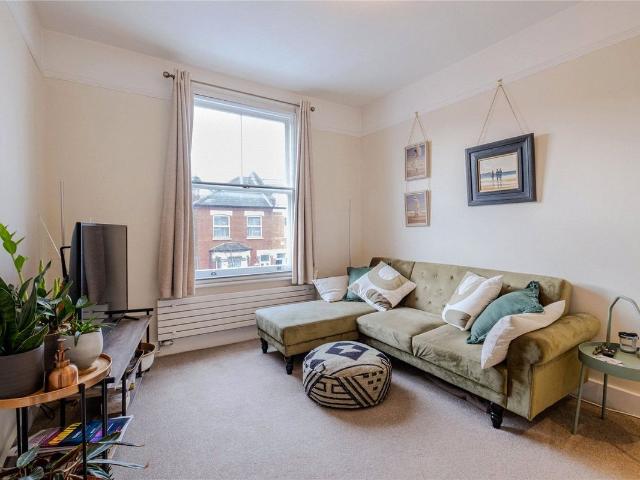 Apartment for rent in Streatham, Greater London