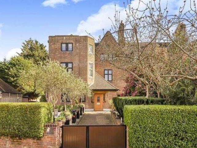 House for sale in Hertfordshire