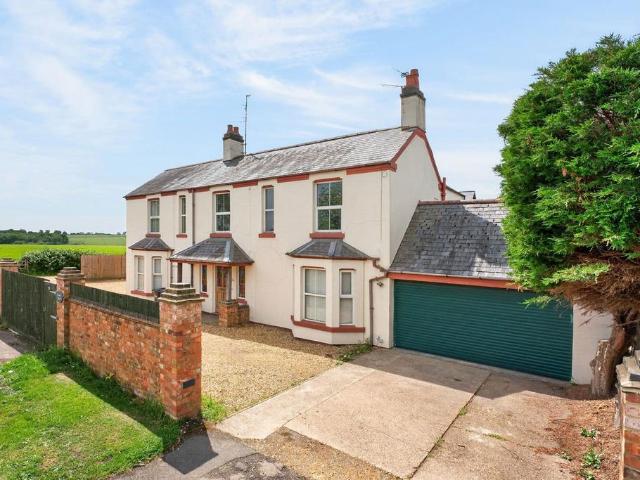 House for rent in Isham
