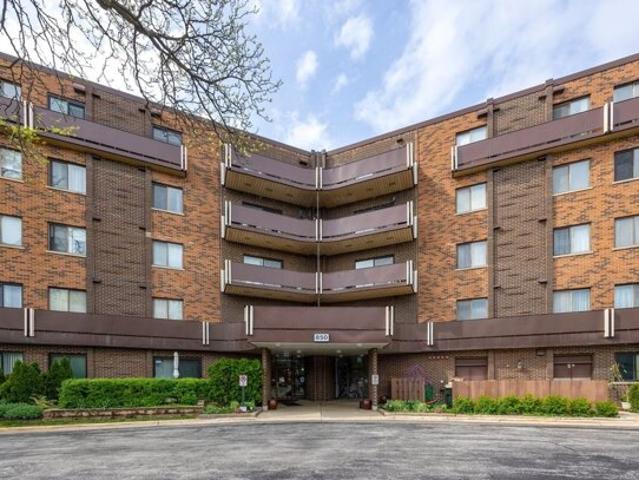 Condo for sale in Elk Grove Village, Illinois