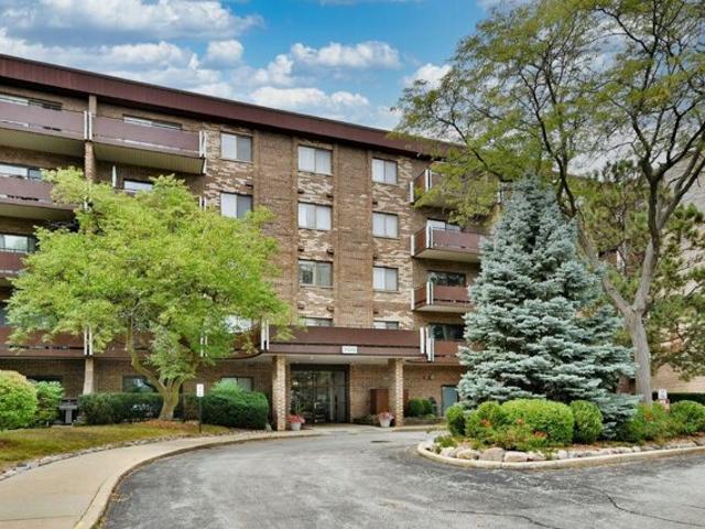 Condo for sale in Elk Grove Village Condo for sale in Elk Grove Village