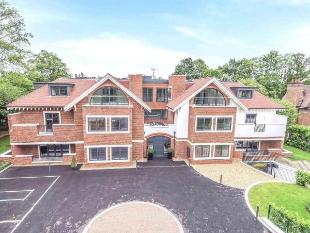 Apartment for rent in Penn, Knotty Green
