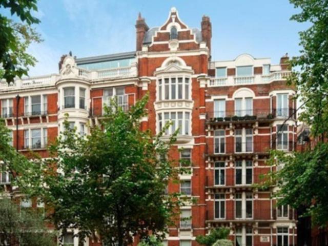 House for rent in Knightsbridge, Greater London