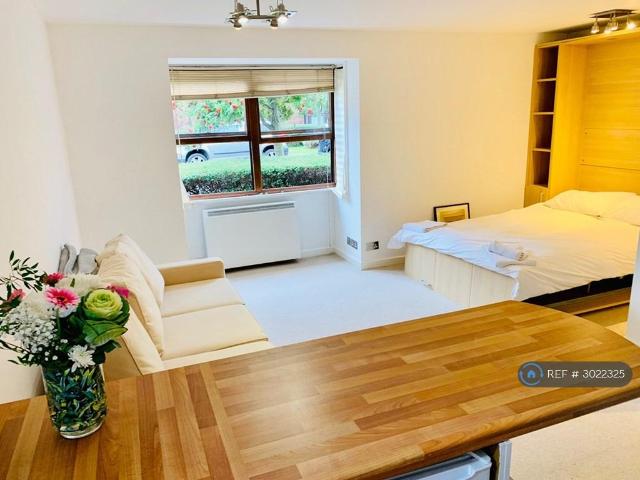 Apartment for rent in Greater London