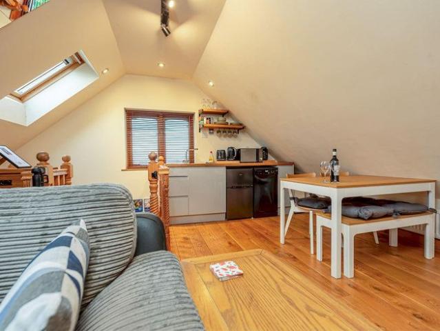 Studio for rent in Muxton, Telford