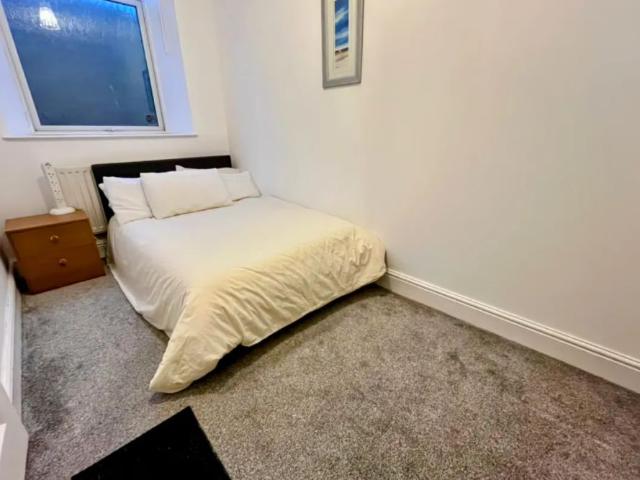 House for rent in Eightlands, Dewsbury